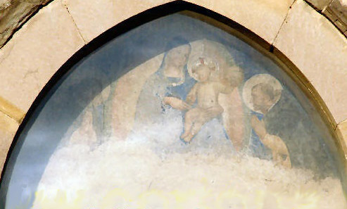 Фреска Богоматерь с младенцем